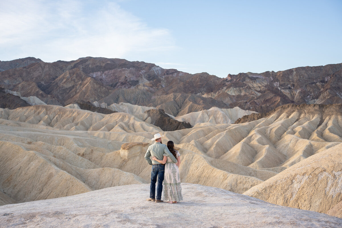 Death-Valley-National-Park-Maternity-Session-17