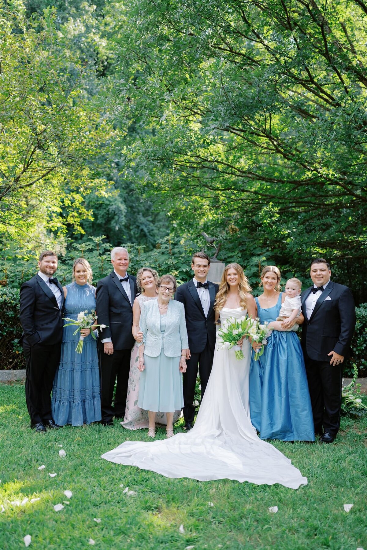 hannahforsberg.com-hannah-charlie-wedding-family-friends-2_websize