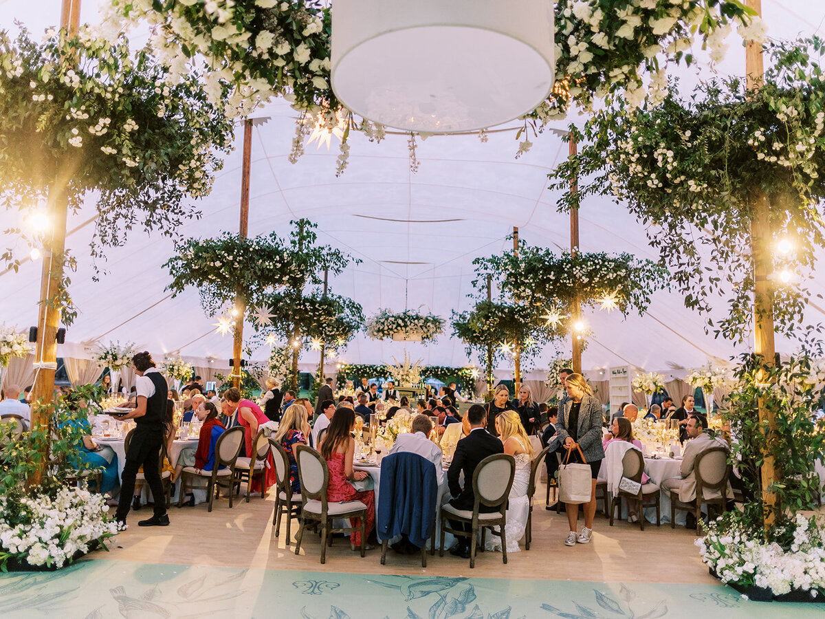 tented-wedding-reception-dinner