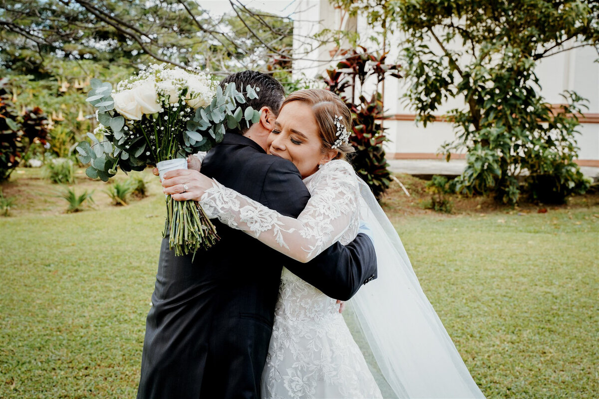 Paola-y-Victor-Costa-Rica-Wedding-01