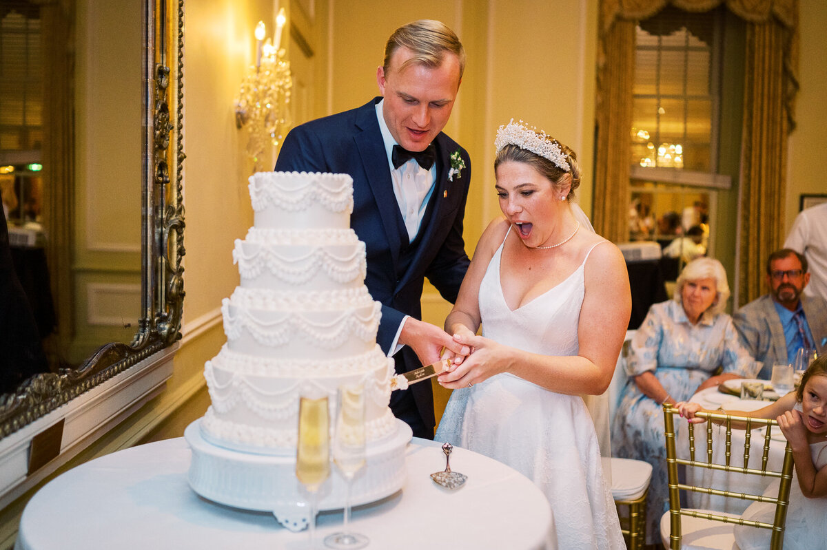 Farmington Country Club Wedding Photographer - Hunter and Sarah Photography-87