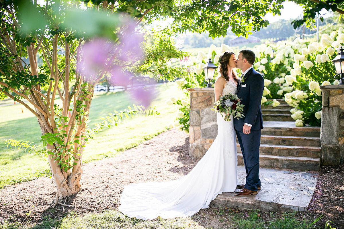 loudoun-studios-bluemont-vineyards-weddings-va00085