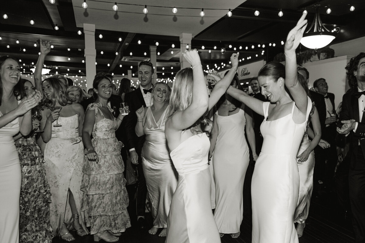 Wedding_SpringHouse_BlockIsland_669HBP_2500©HilaryBlock-2