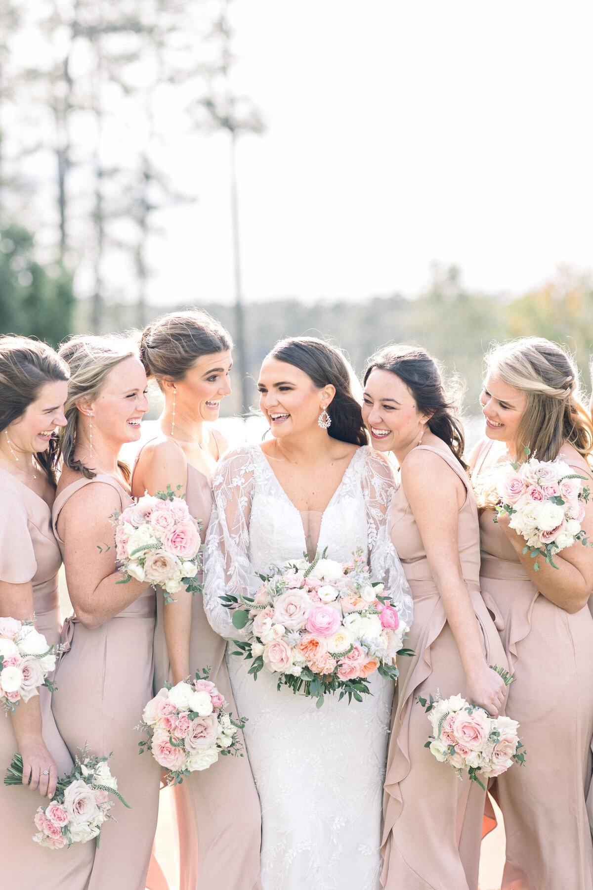 bride-bridemaids-countryclub-alabama.jpg