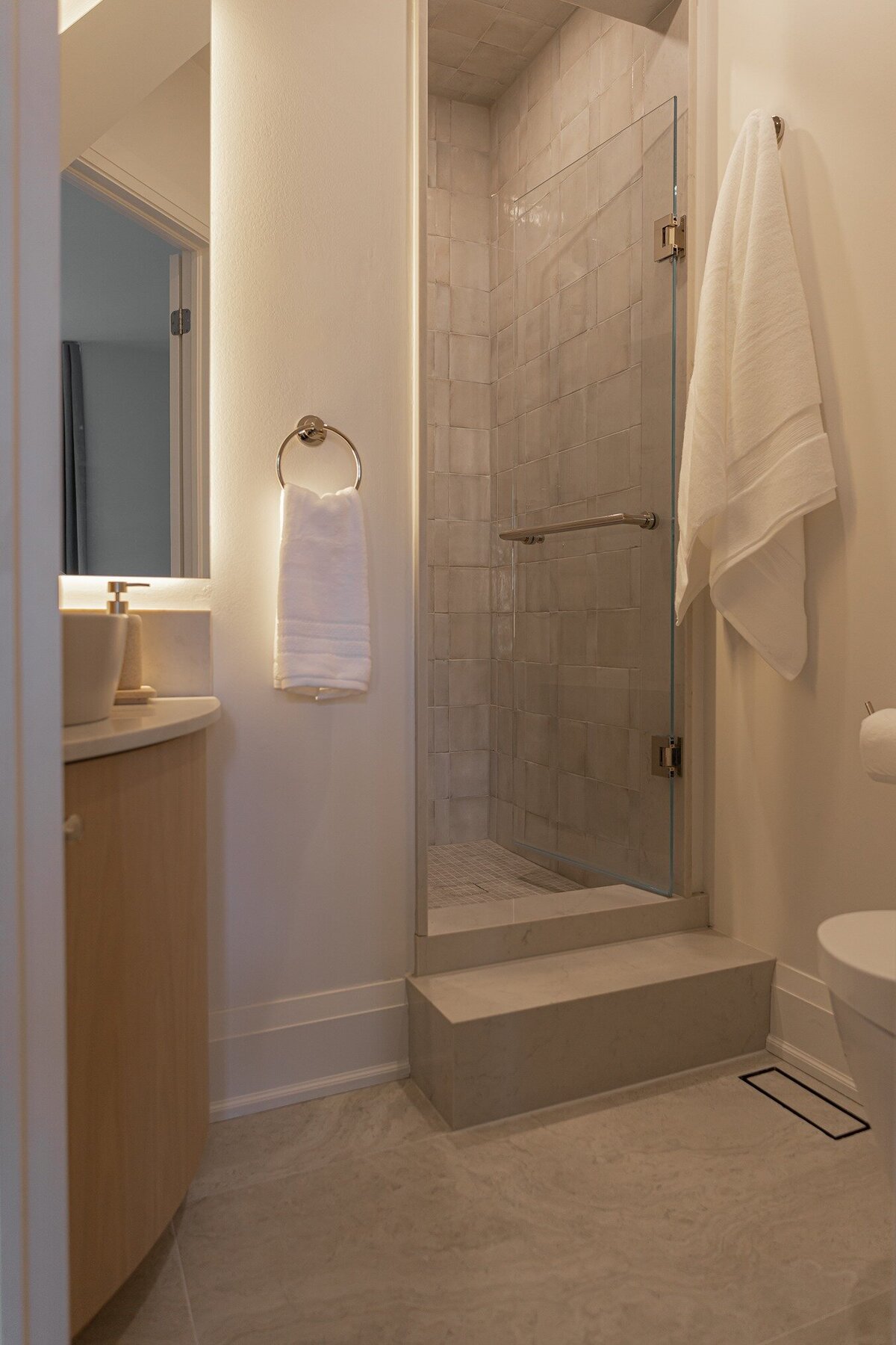 bathroom-renovation-interior-designer-toronto