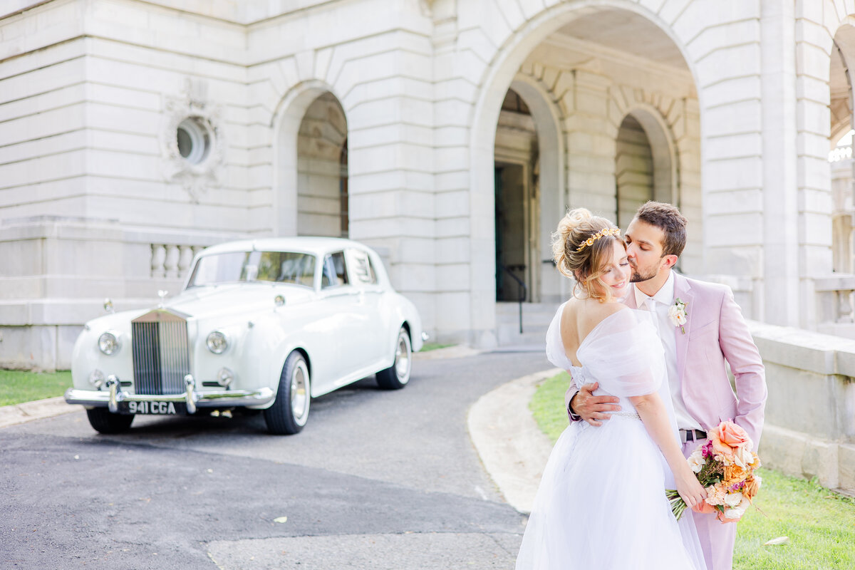 20230726_Chelsea Lavallee Photography_Elkins Estate_Elkins Park PA_Wedding_Editorial_Mauve_02-Couple-91