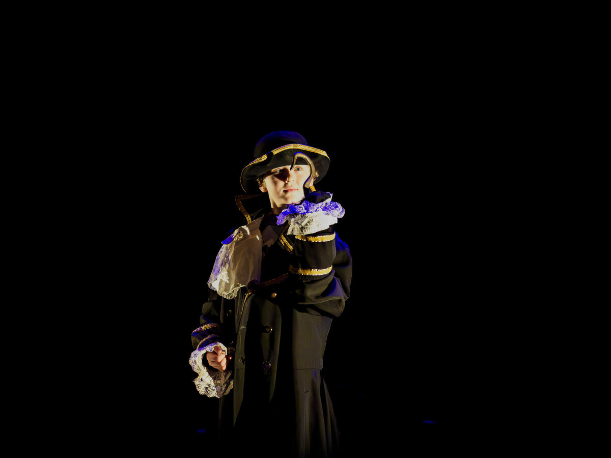 PETER PAN Cie Théâtre Amer mise en scène, adaptation, scénographie Mathieu Coblentz  jeu Judith Périllat,Florian Westerhoff, Jo Zeugma _4130025-3-Enhanced-NR