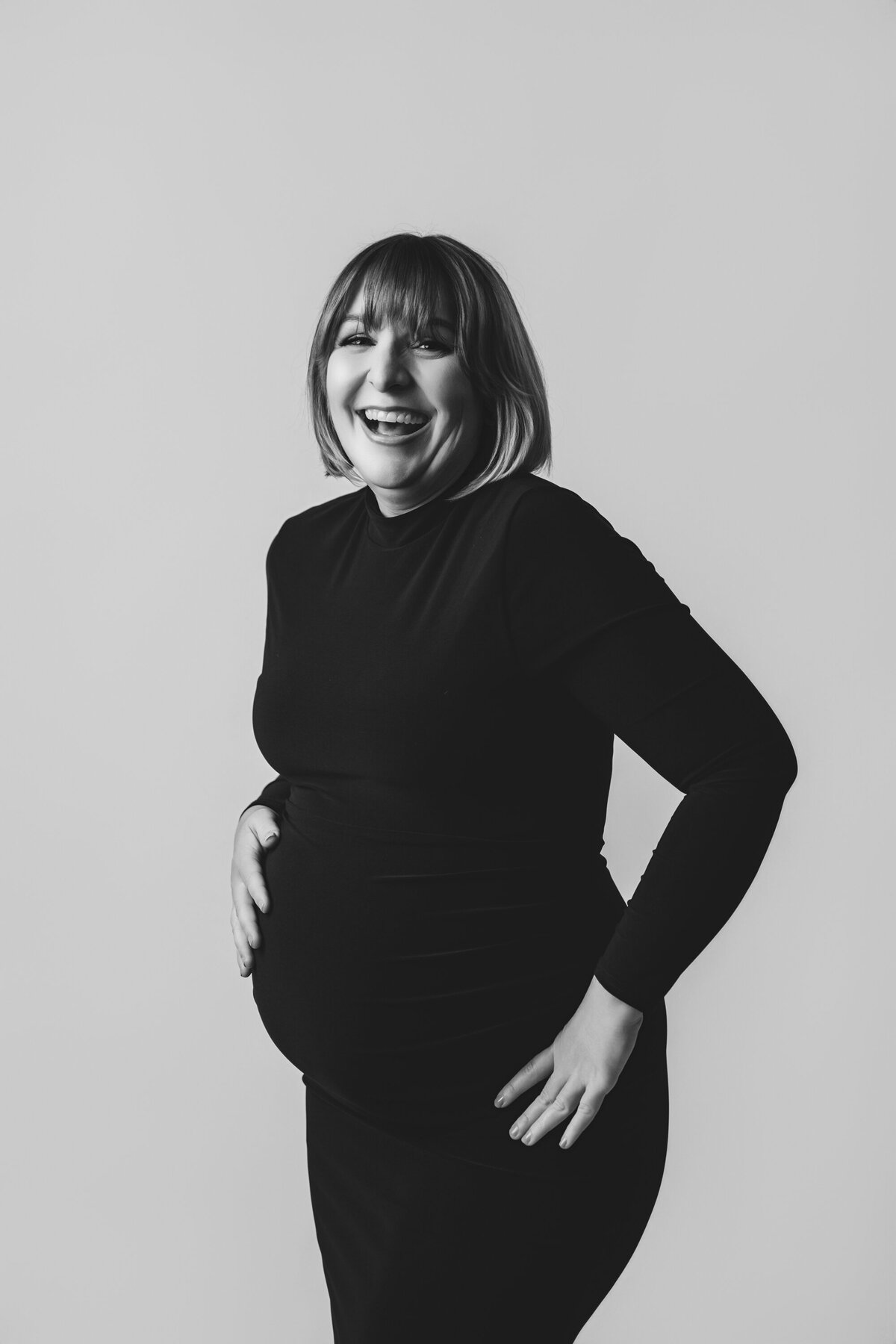 MiniAnnaPhotography2023-Jenna-Maternity-1438srgb-evsrgb-bw3000