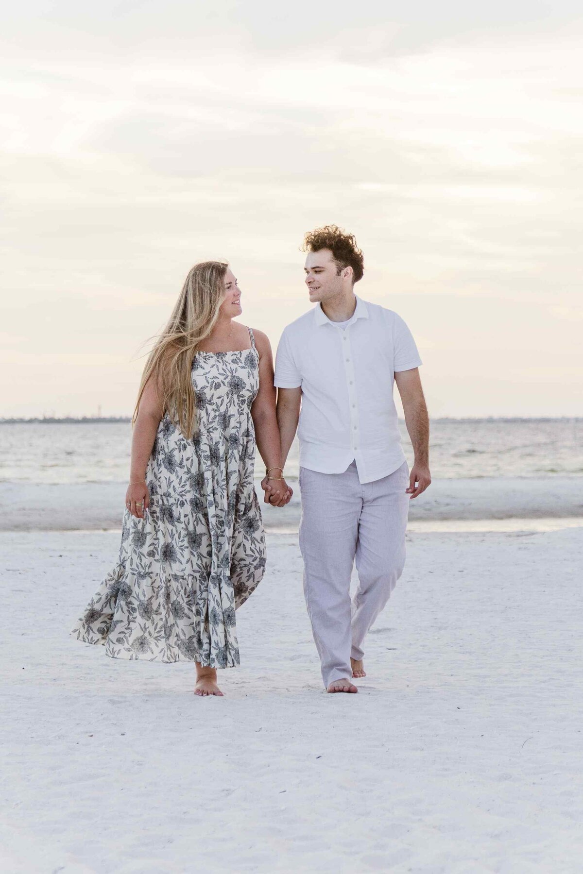 21-couple-walking-beach