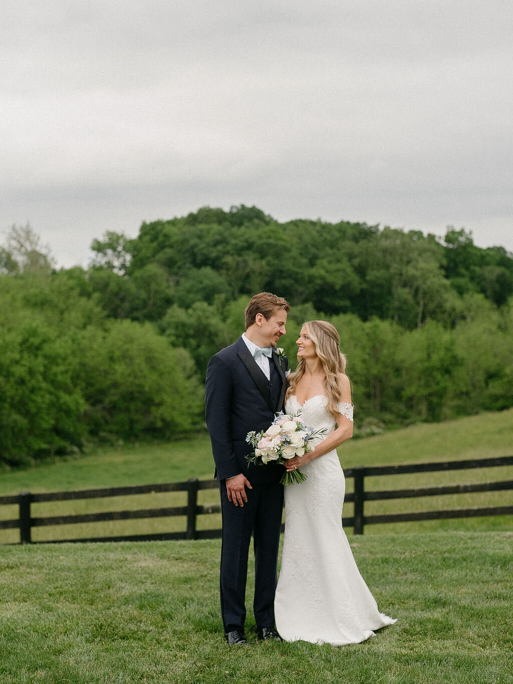 Portrait photo of wedding couple in open area