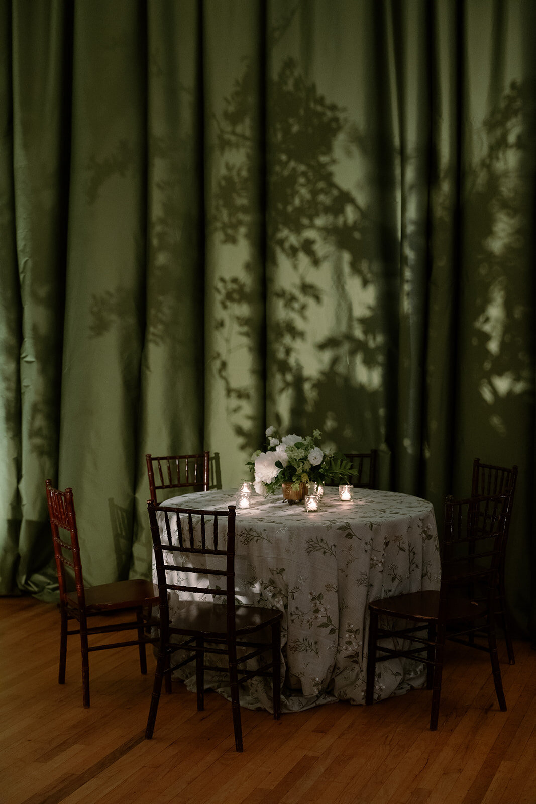 Classic Charleston Wedding with green draping at Hibernian Hall by Sarah Bradshaw 0206