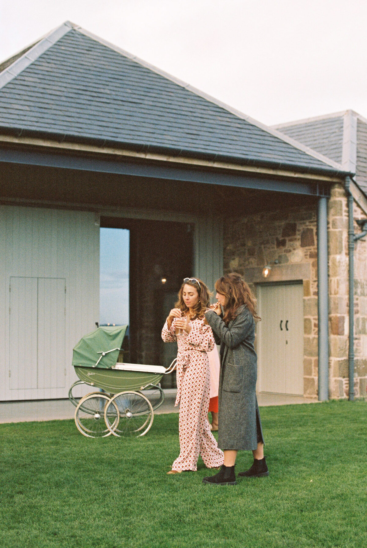 Guardswell-farm-analog-film-wedding-photography-7