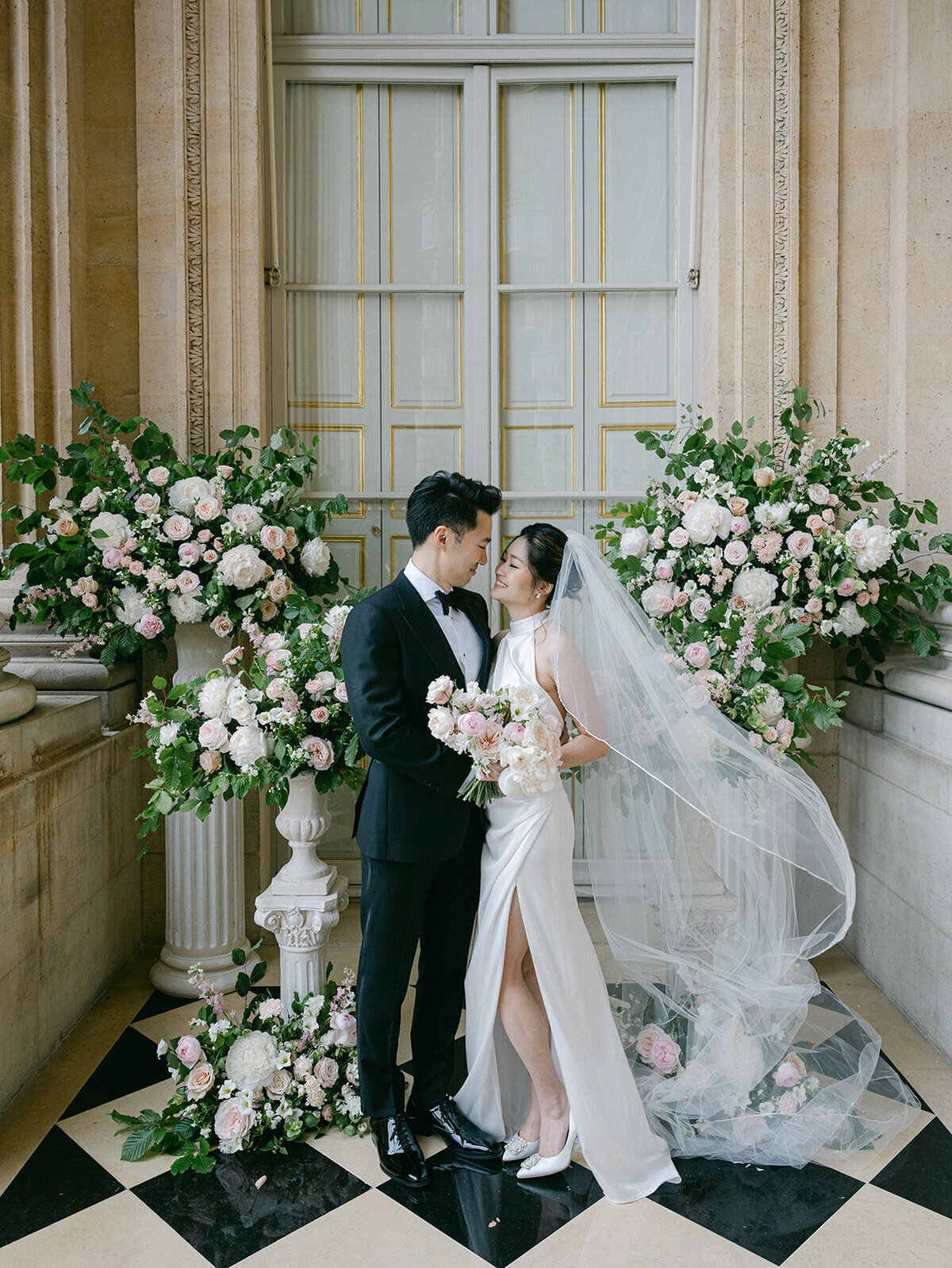 Alexandra-Vonk-romantic-and-luxury-wedding-in-paris19