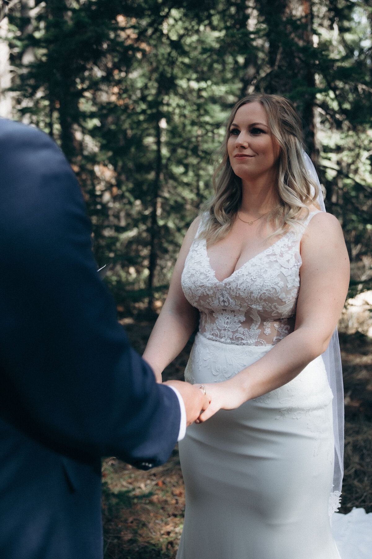 vpc-canmore-spring-elopement-12