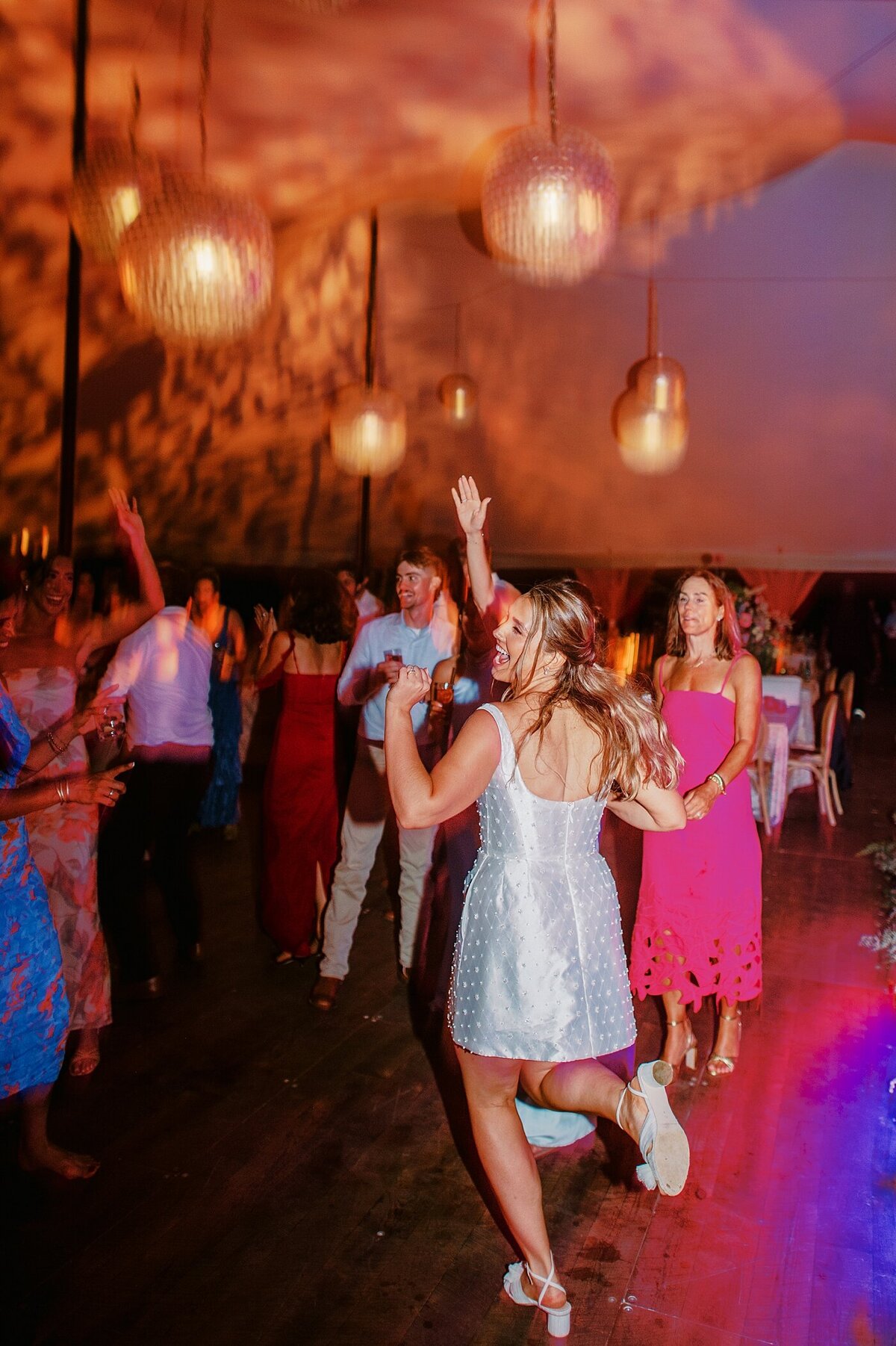 Vibrant-Summer-Whitehall-Annapolis-Wedding-Planner-Adriana-Marie-Events-_0262