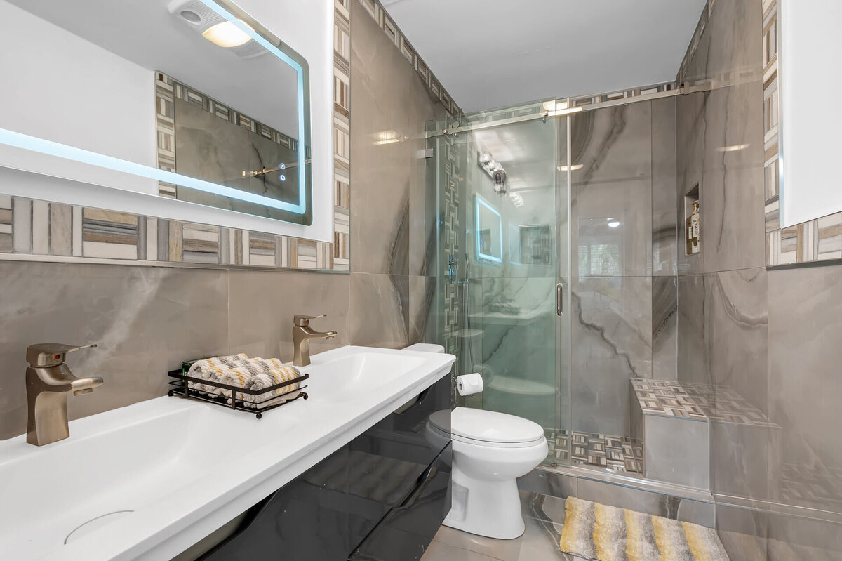 Bathroom 2(1)