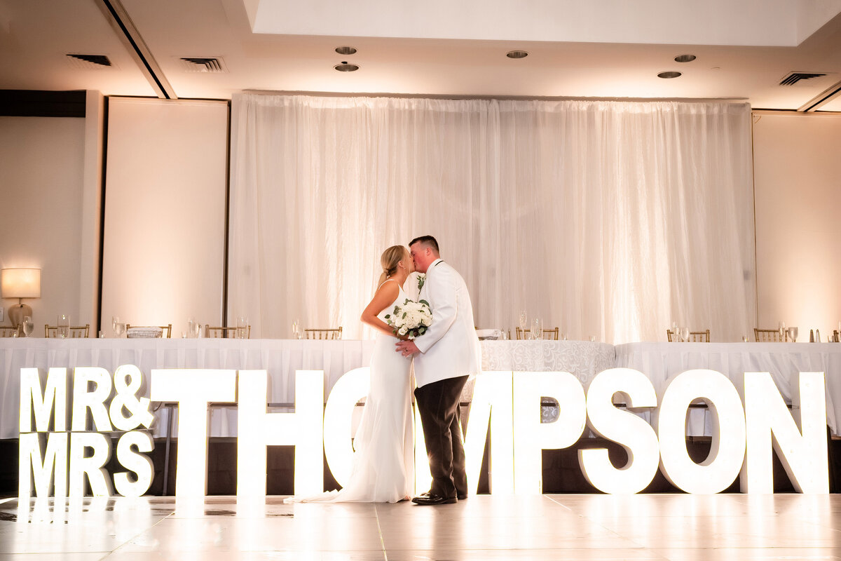  Airport Marriott Pittsburgh wedding bride and groom