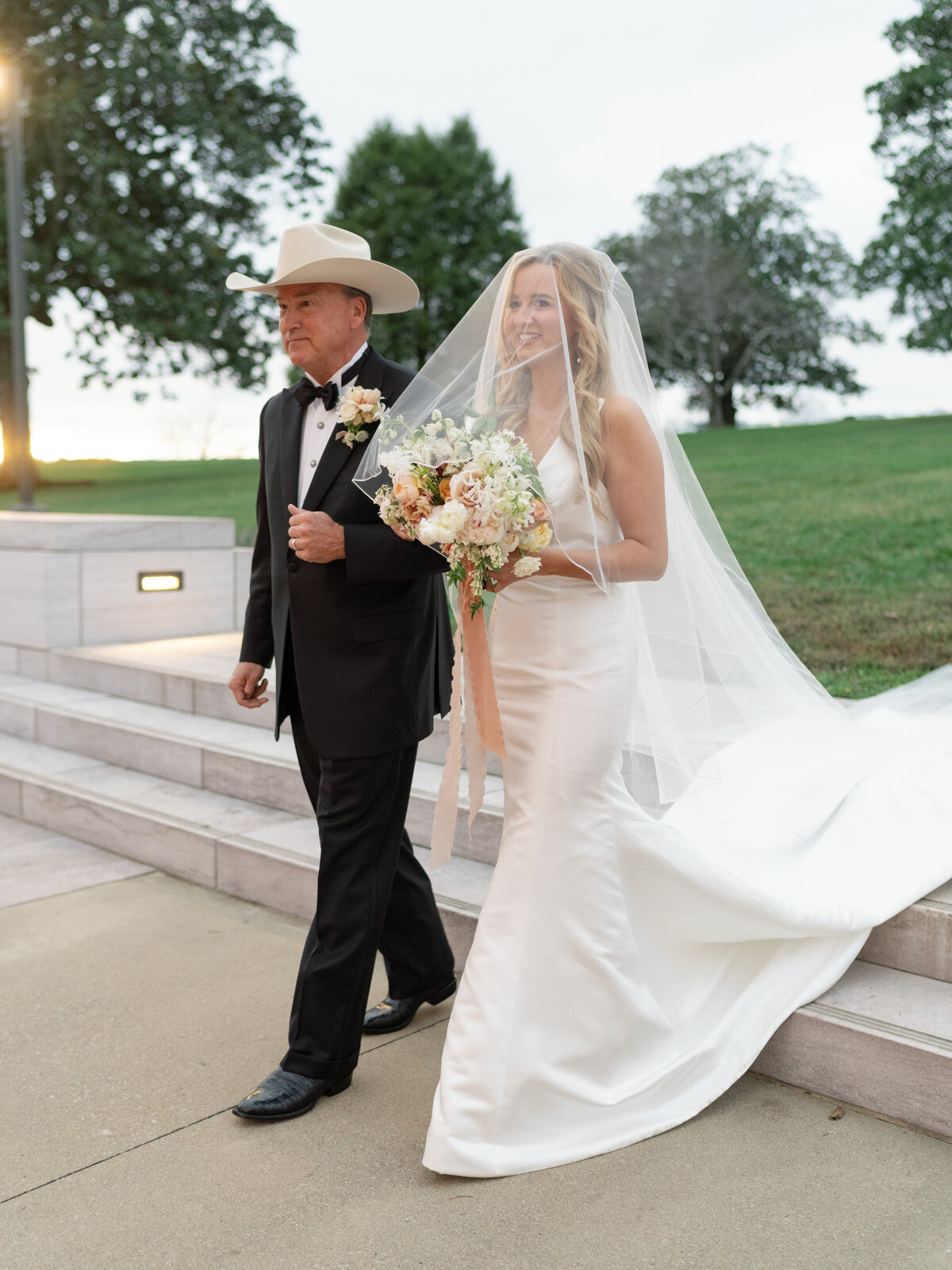 Whitney Bowman Events Knoxville Tennessee Wedding Planner Planning Destination Southern Weddings Florida 30A Alabama Luxury Event Destination Weddings MaggieSpencerWedding_Knoxville_2022_@benfinch_FinchPhoto-259