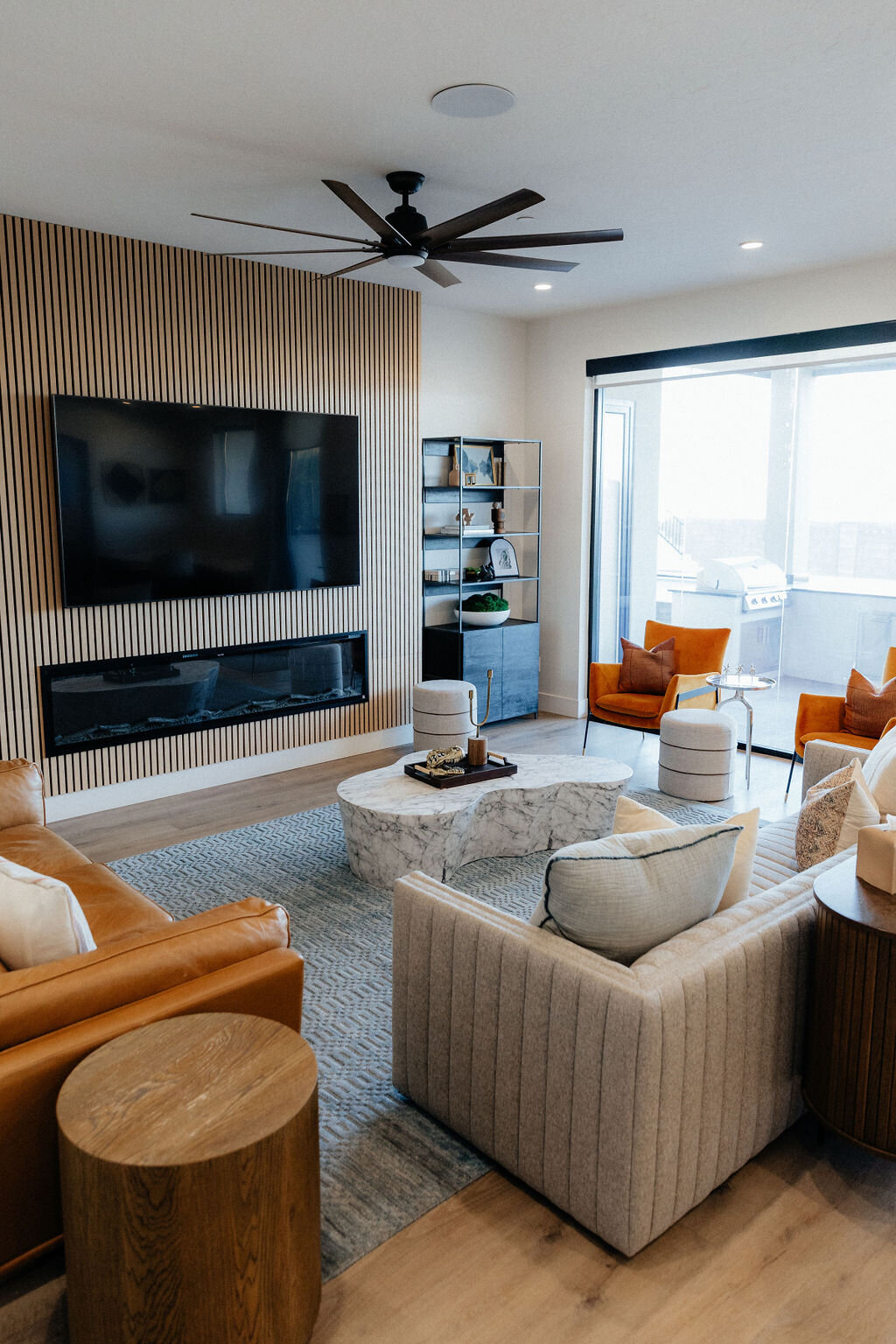 Beezah_FrankiesPlace_ALL-210