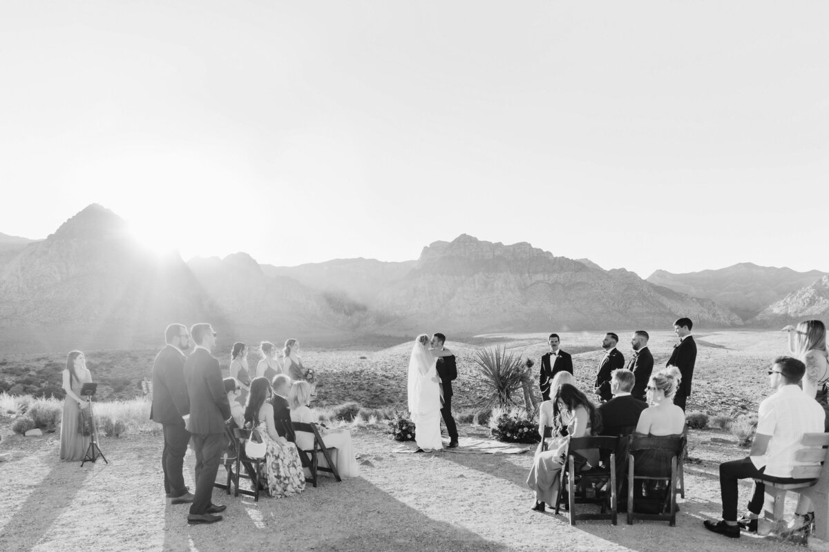 destination micro wedding photographer64