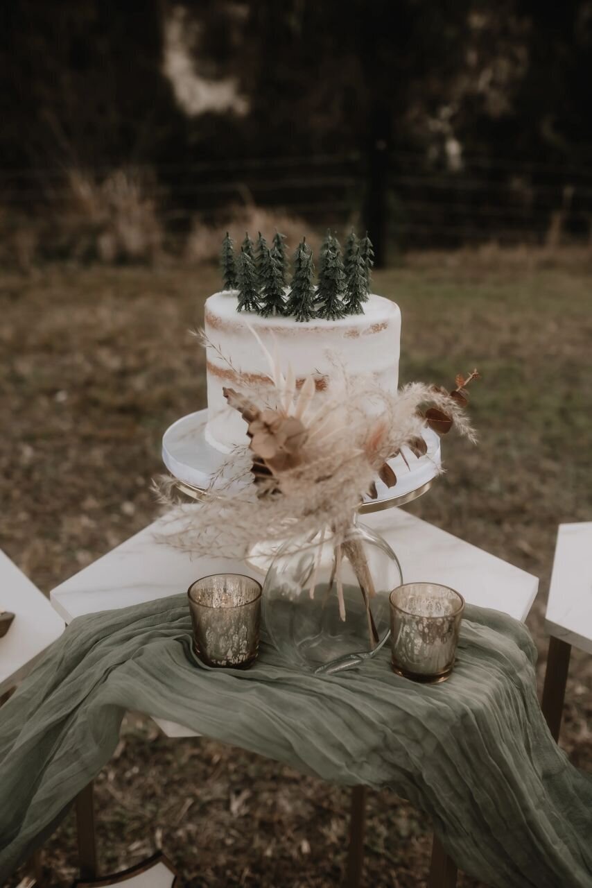 paisley-sunshine-white-rock-canyon-florida-elopement-chantilly-chic-celebrations-17