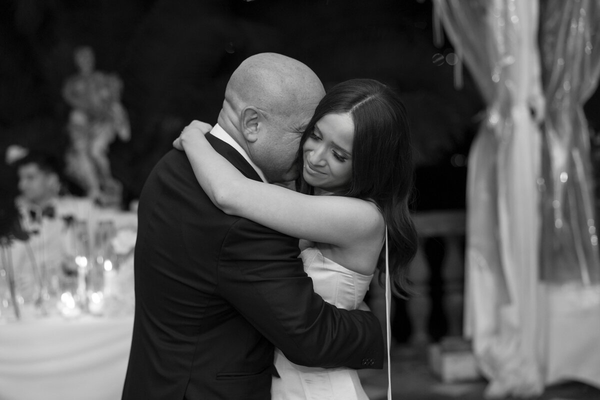 Cacie_Carroll@CacieCarrollPhotography_KriziaandNick_WeddingDayatVillaDurazzo_SantaMargheritaItaly-1117