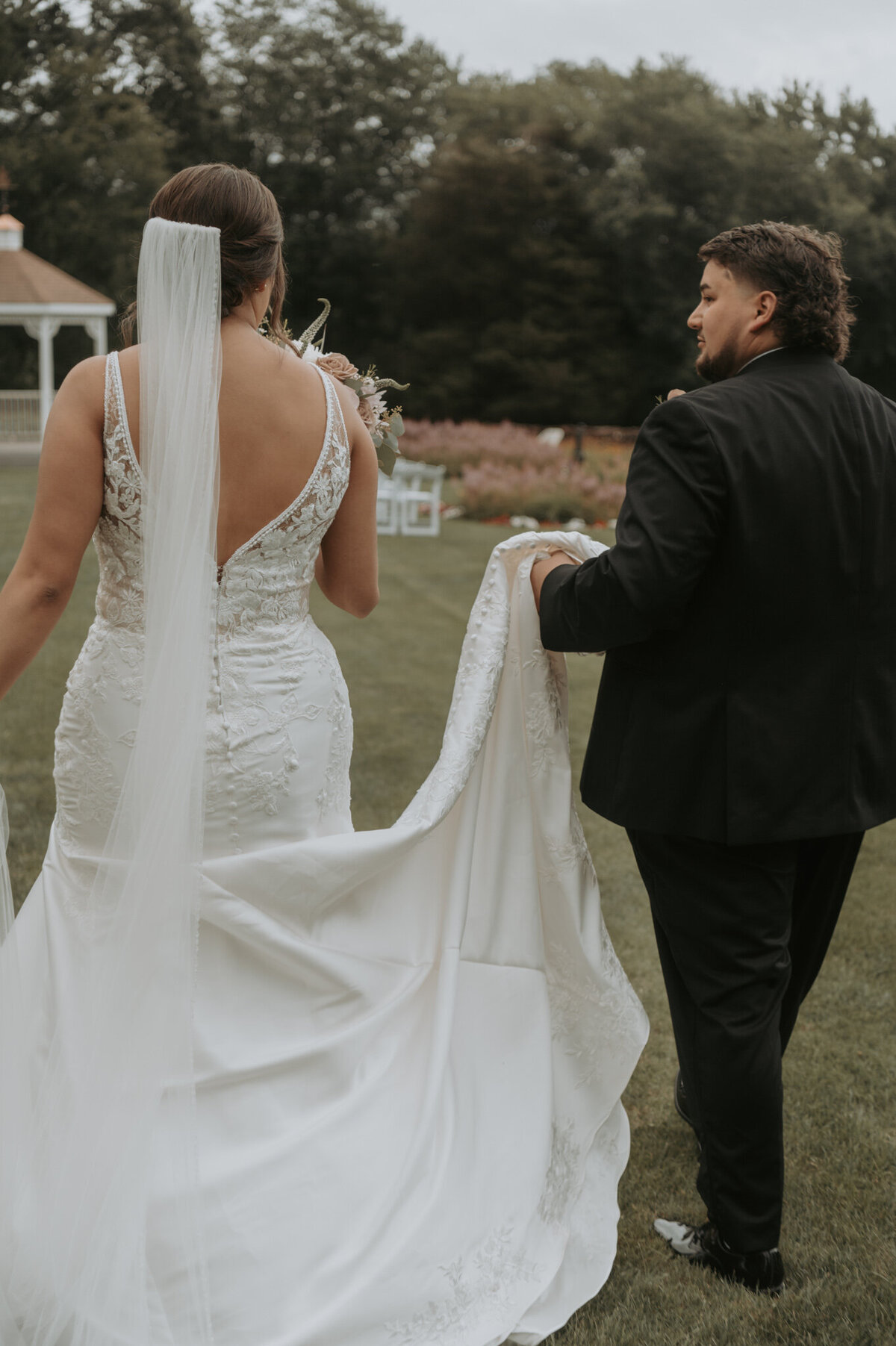 editorial-elopement-photographer-timeless-romantic-storytelling