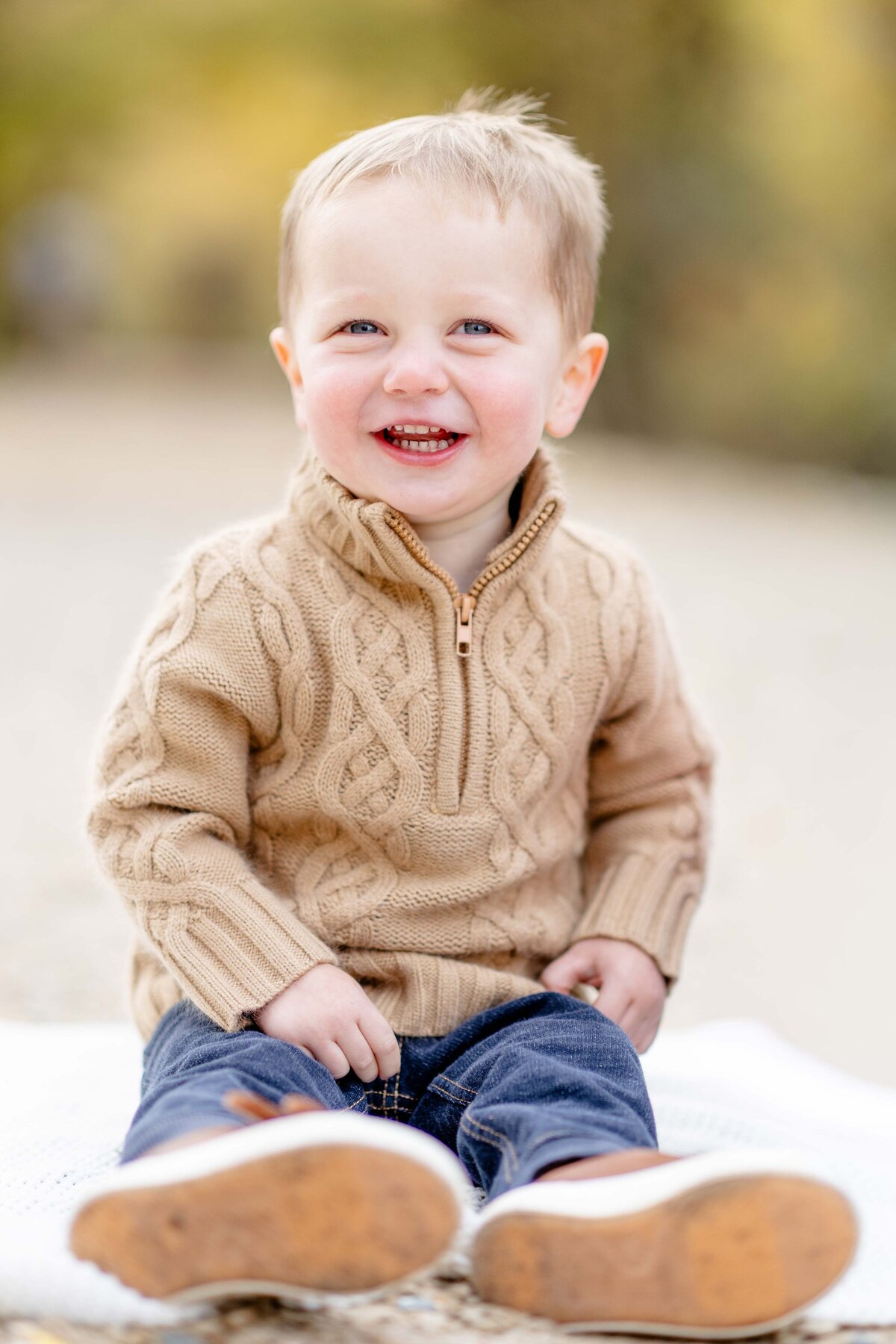 Boise-ID-fall-mini-session-Magnolia-and-Grace-Photography-Co-Merrill-Park-SaraB# (1)-16