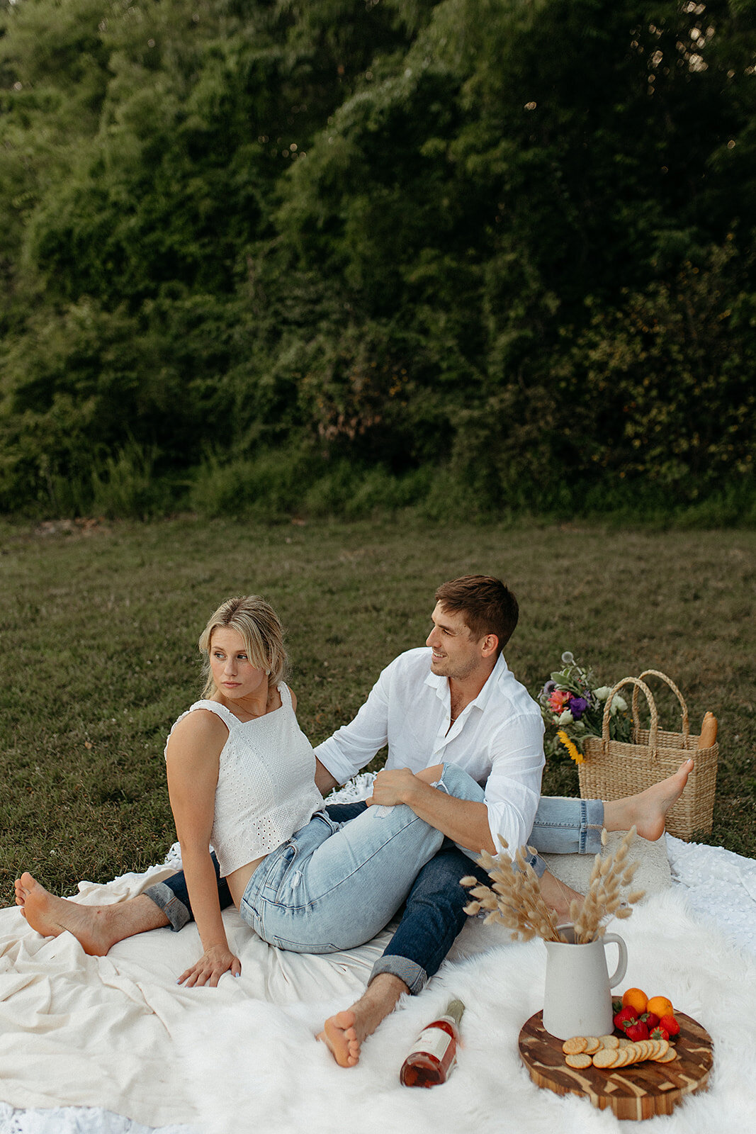 summer-lakeside-couples-session-cara-marie-photography-SUNSETPHOTOS-36_websize