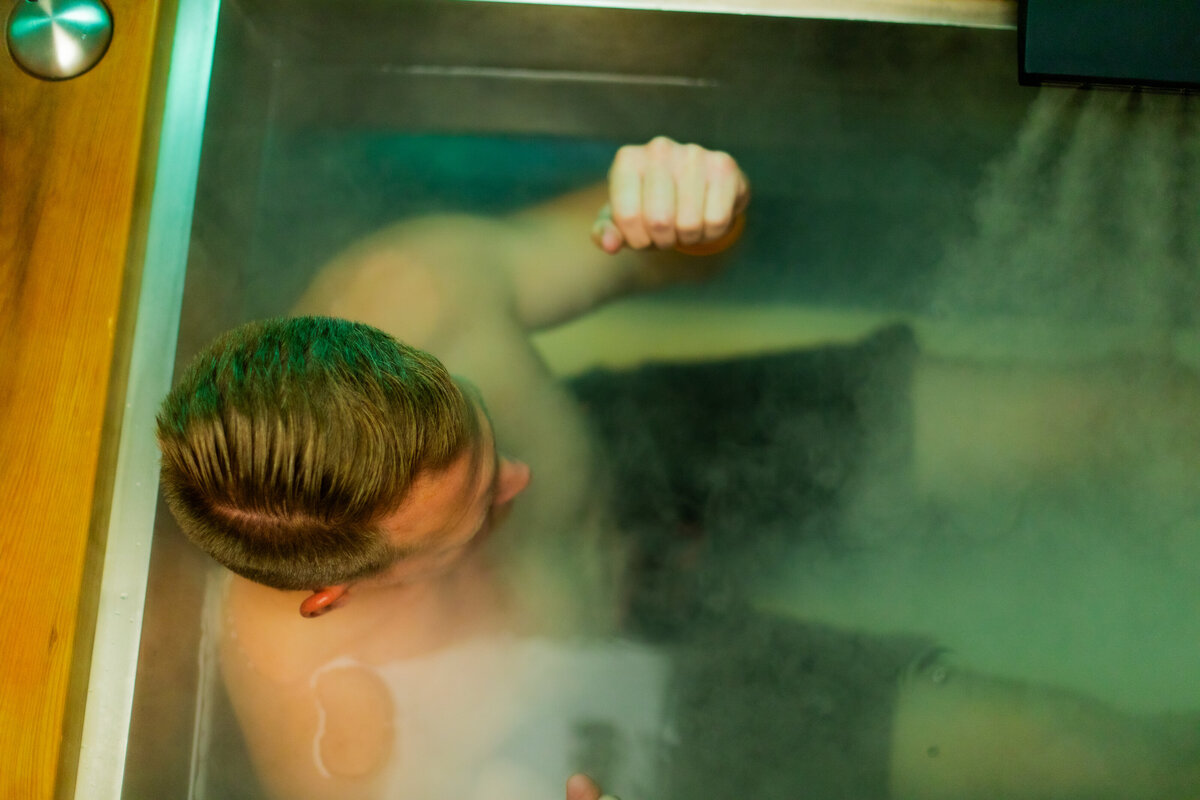 Gyms with cold plunge near me