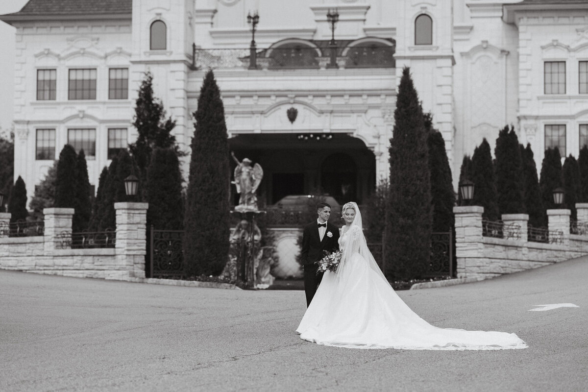 250613-Laura&Alex-Wedding-TheLegacyCastle-PomptonPlains-NJ-Previews-Web-95