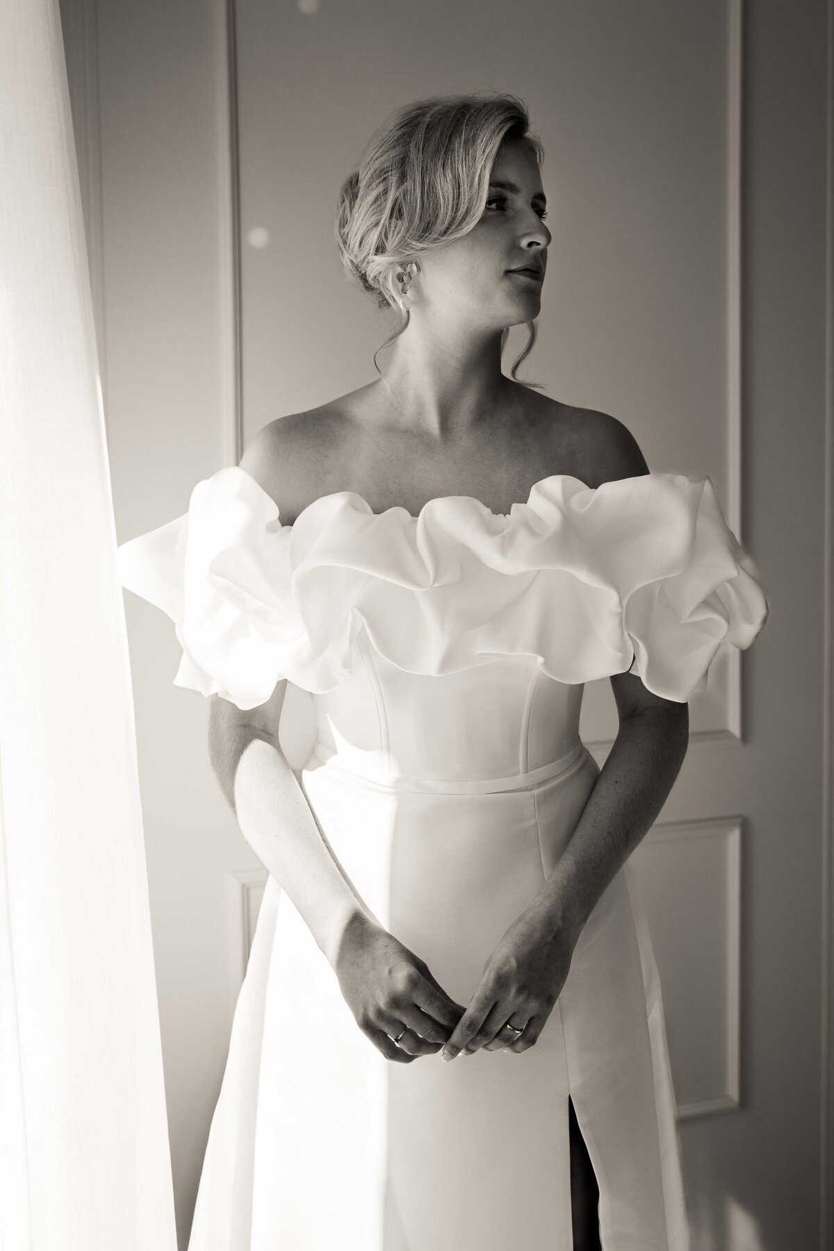 Bridal shoot Suus bridal boutique & Vivian Driesen (1 of 150)-min