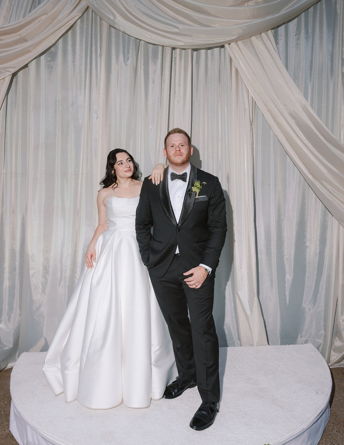 Rebecca+JarrodPreviews_05Cocktailhour_0120