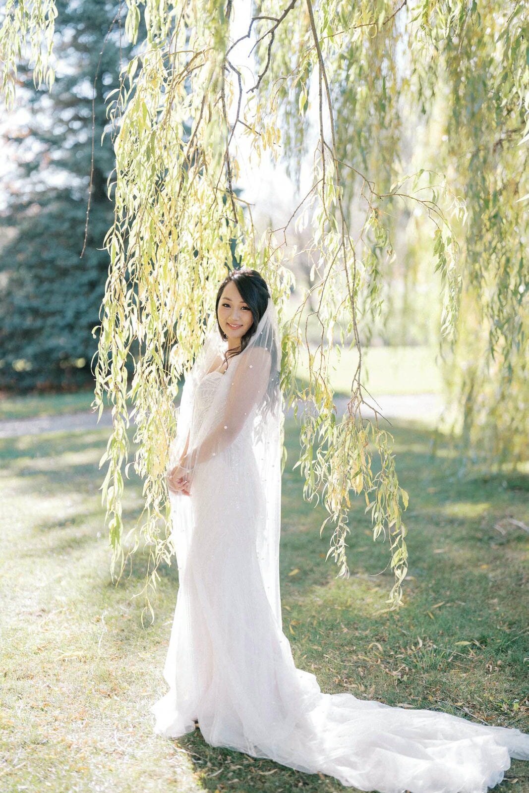 W11-Wedding-Photos-Caledon-Valley-Estate-Eleanor-and-Michael-2024-11-02-2500px-1093