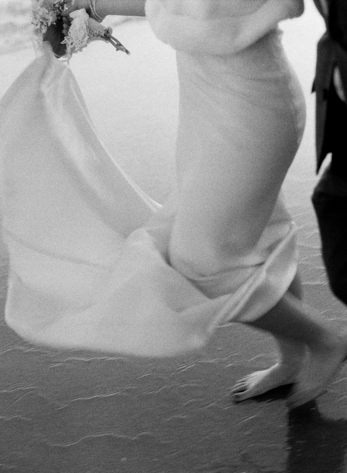 Real-Genuine-Wedding-Moments-Lance-Nicoll-106