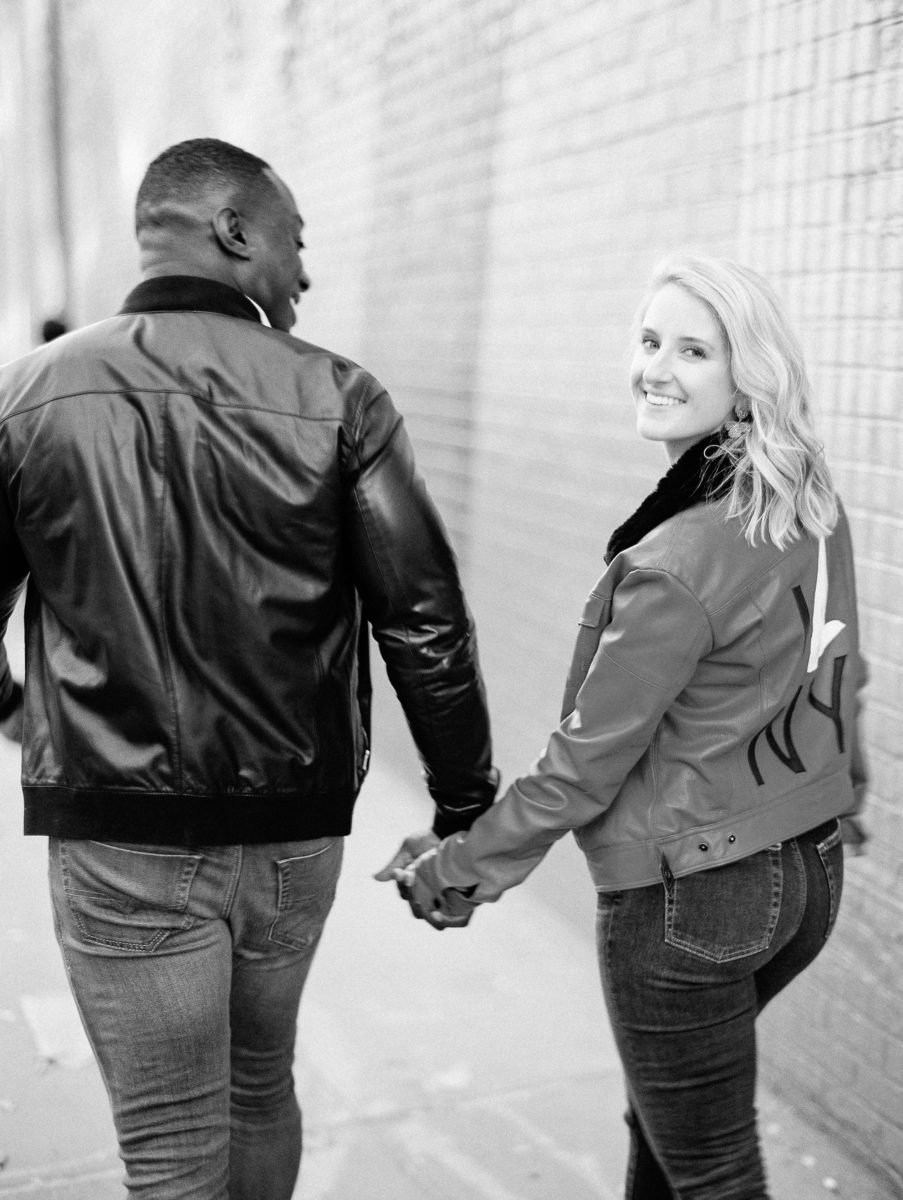 black and white dumbo engagement photos