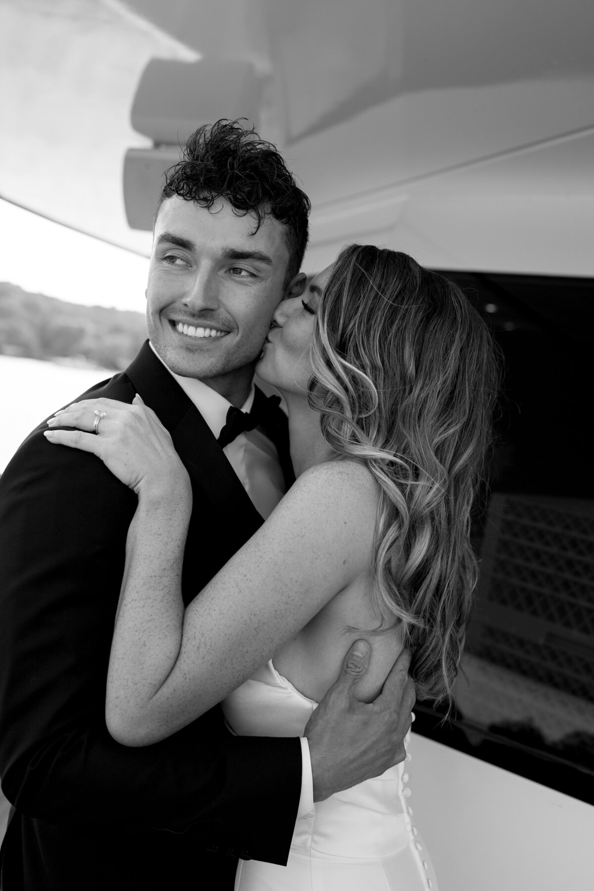 abby-parker-lake-minnetonka-wedding-75