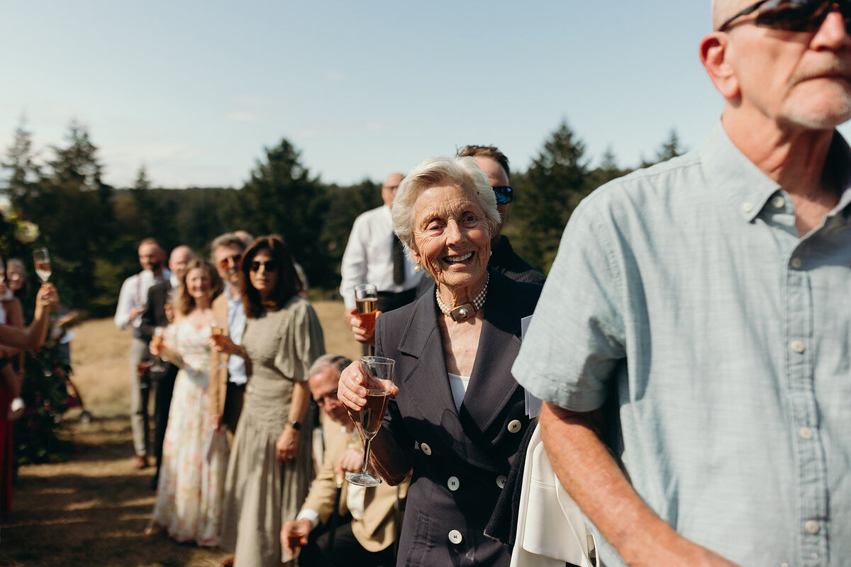 candid-ceremony-moment-bullock-lake-salt-spring-thegodards