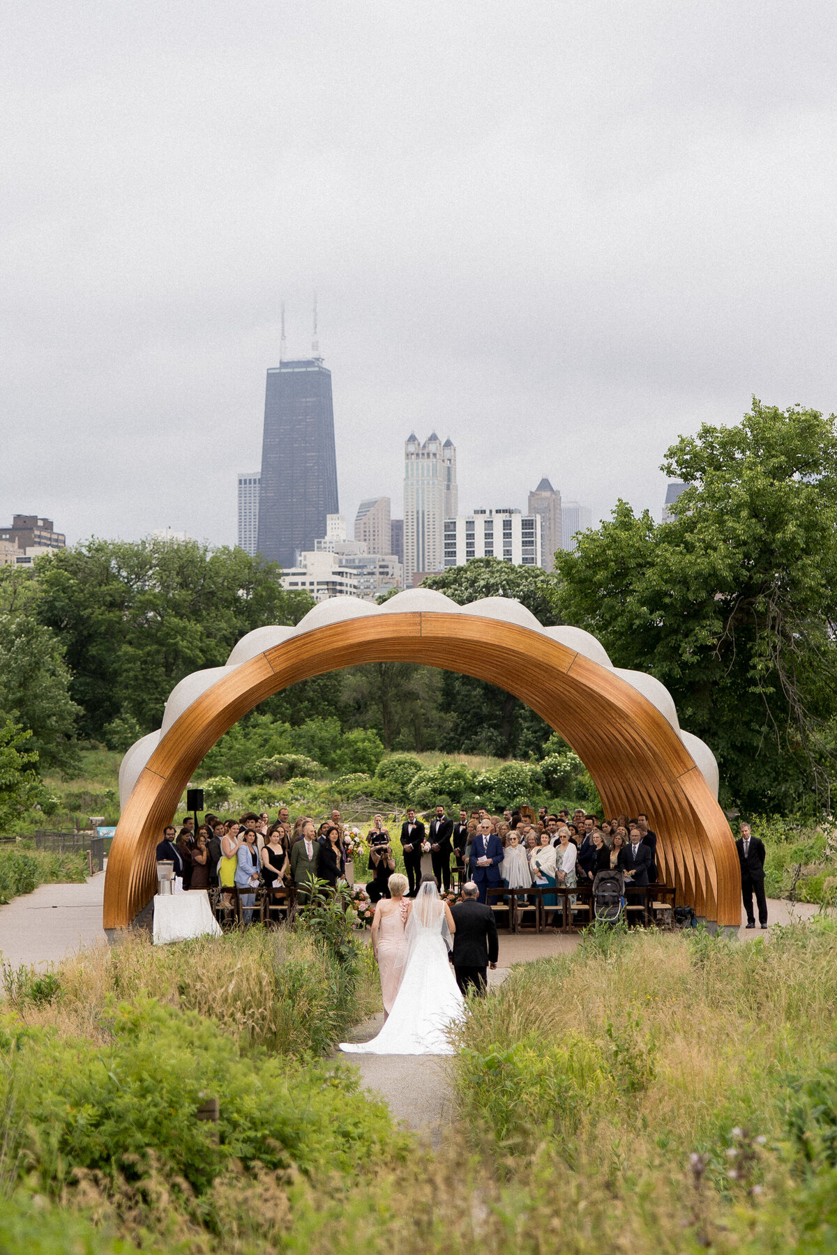 Ed and Aileen Photography Chicago Illinois Digital Film Wedding Engagement Photographers Destination Cafe Brauer16