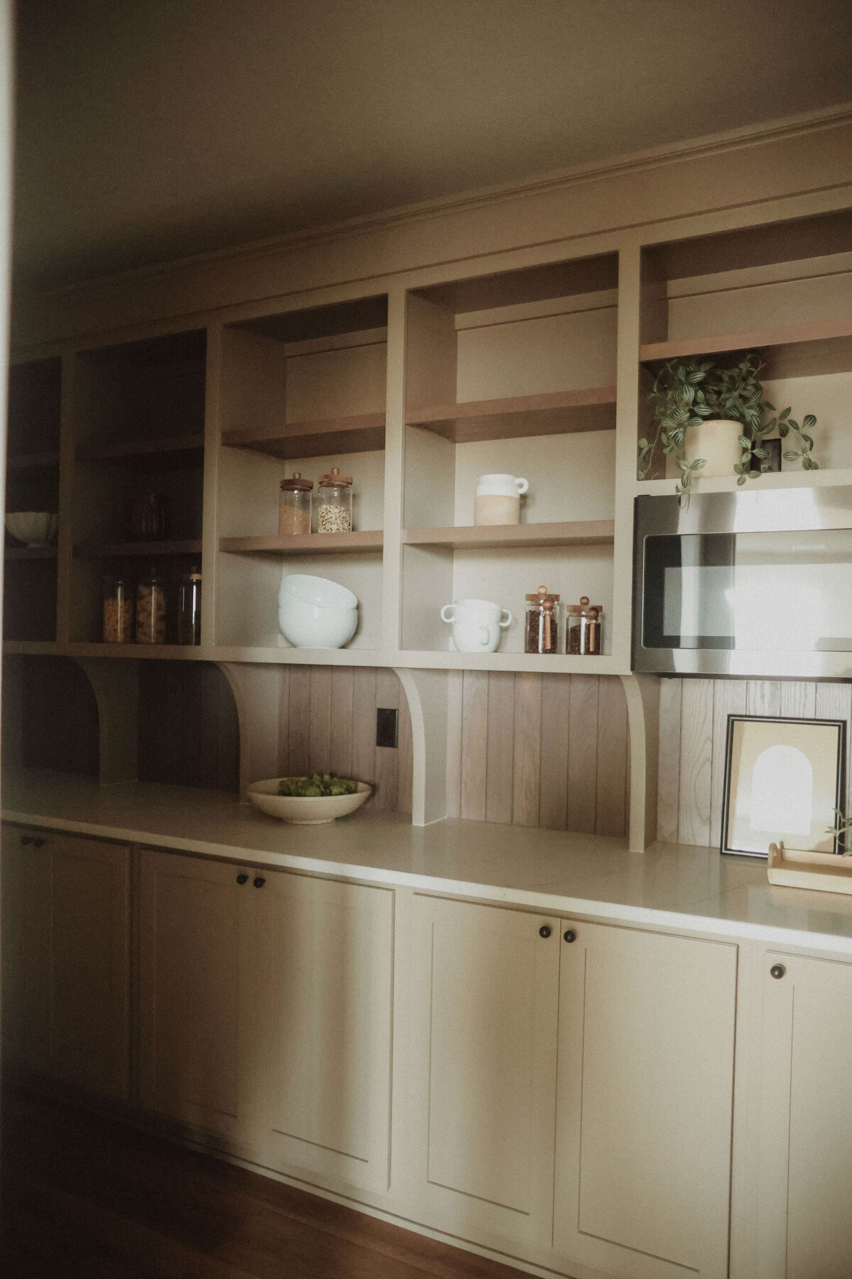 3029-Pantry-Grimes-Central-Iowa-Custom-Home-JRL-Builders-3F1A4523