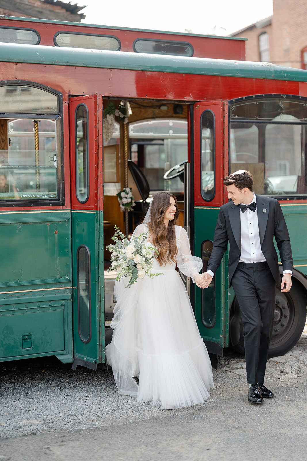 Victoria and Judah-Alex Knight Studio29