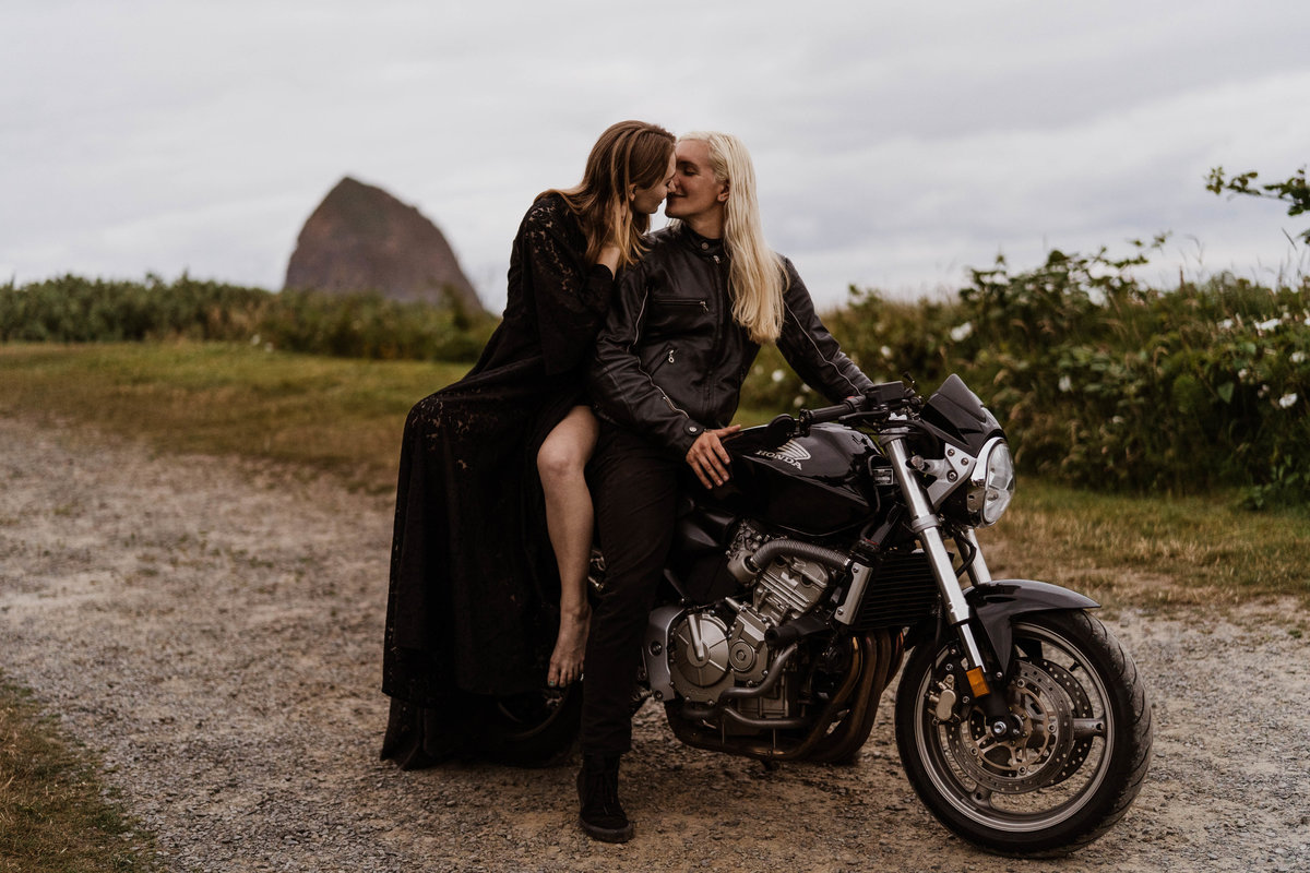 Ryan+Rachel_Cannon_Beach_Elopement_Oregon-2