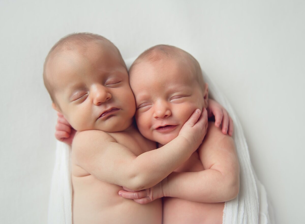 Affordable-Newborn-Photography-Calgary-15