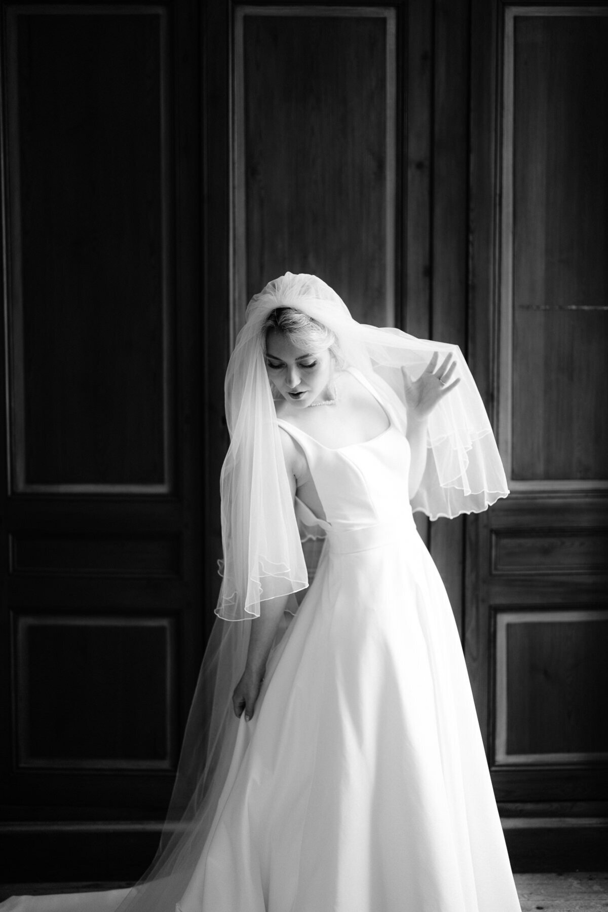 Modern_Chic_Chateau_Valouze_Destination_Wedding_Photographer-40