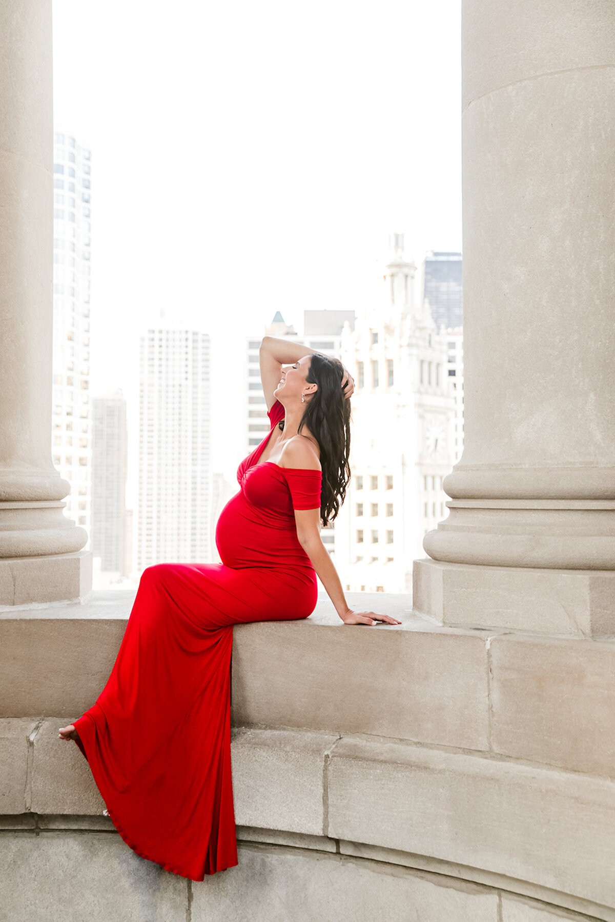 red-dress-maternity-photos-downtown-chicago