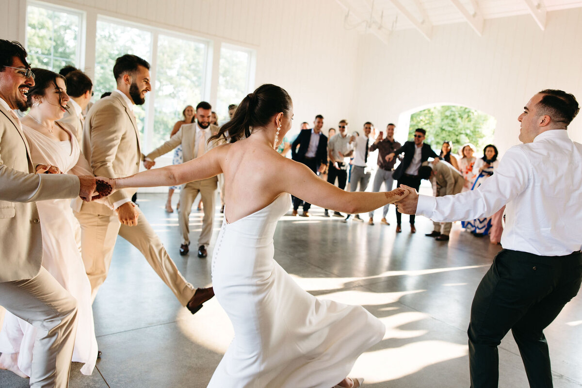 wedding party dancing