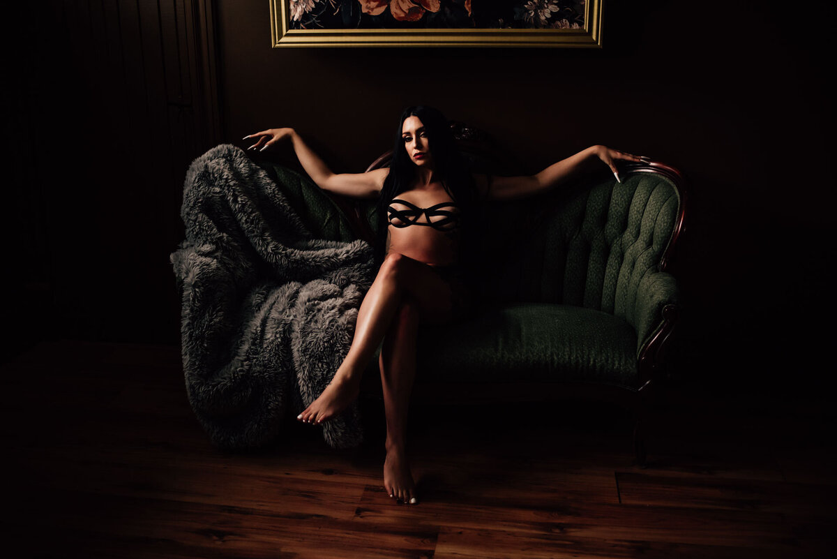 lindsey-m-boudoir-ottawa-789