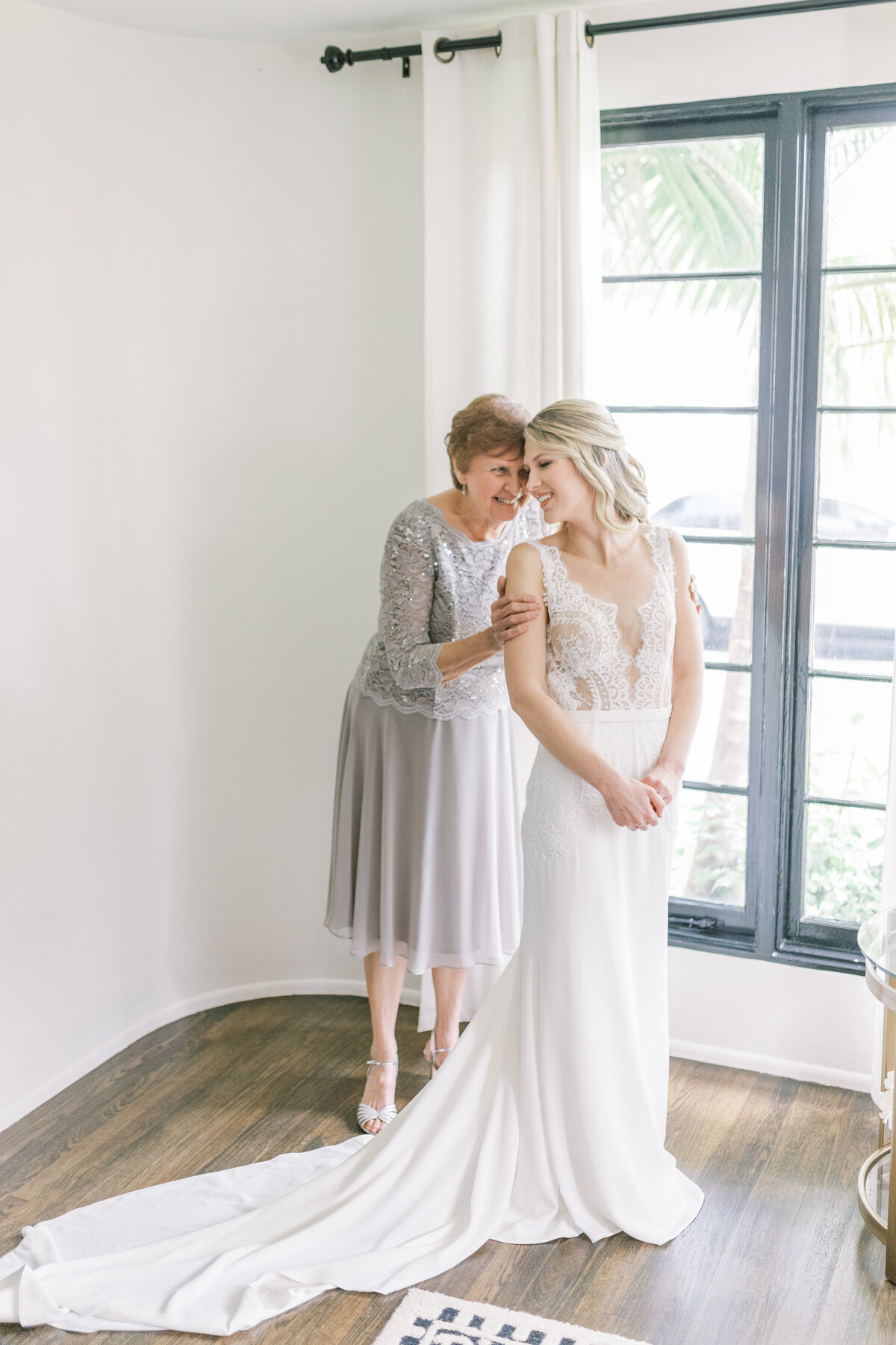 Villa & Vine_Santa Barbara Wedding Photographers_Jocelyn & Spencer Photography_1417-3