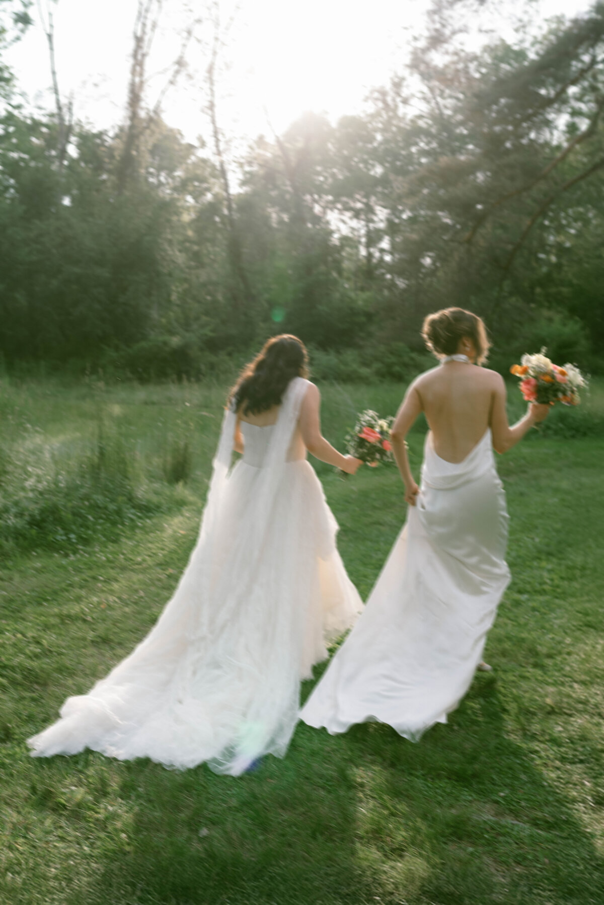 Faye-Fern-Creative-ArdentAndElm-Meaghanne-Tatiana-Hudson-Valley-Same-Sex-Wedding-Ceremony-18