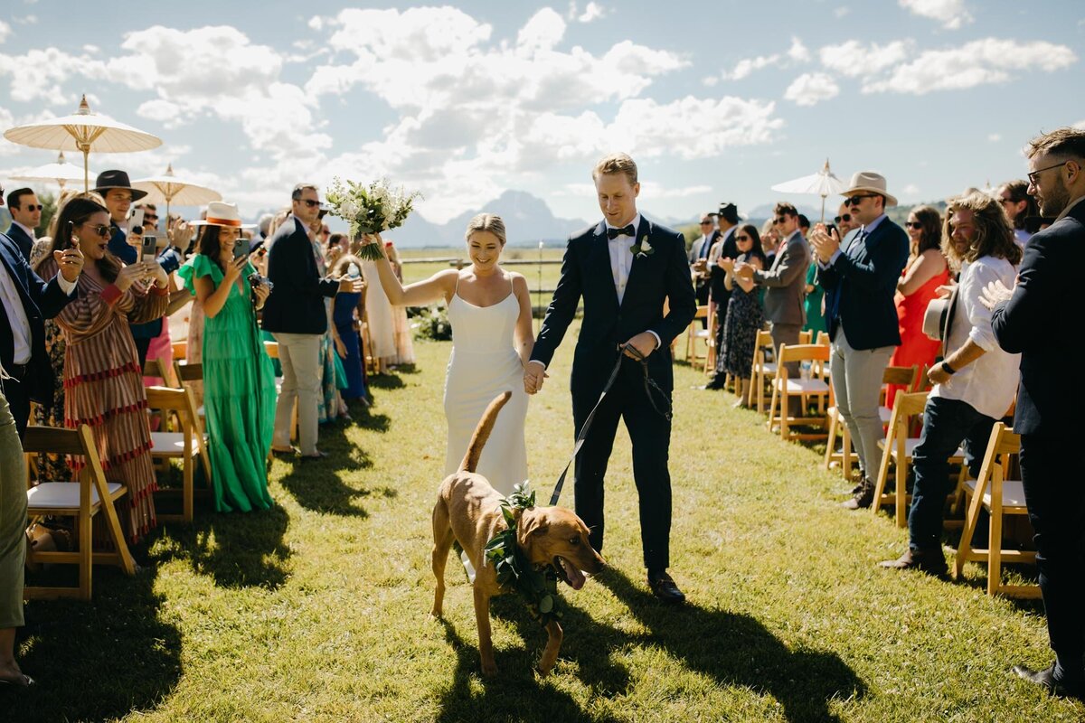 Diamond-Cross-Ranch-wedding-July-green-white-12